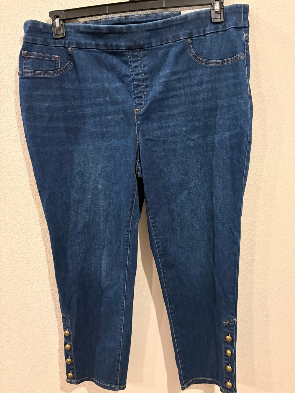 Chico's Deep Blue Cropped Button-Hem Stretch Jeans